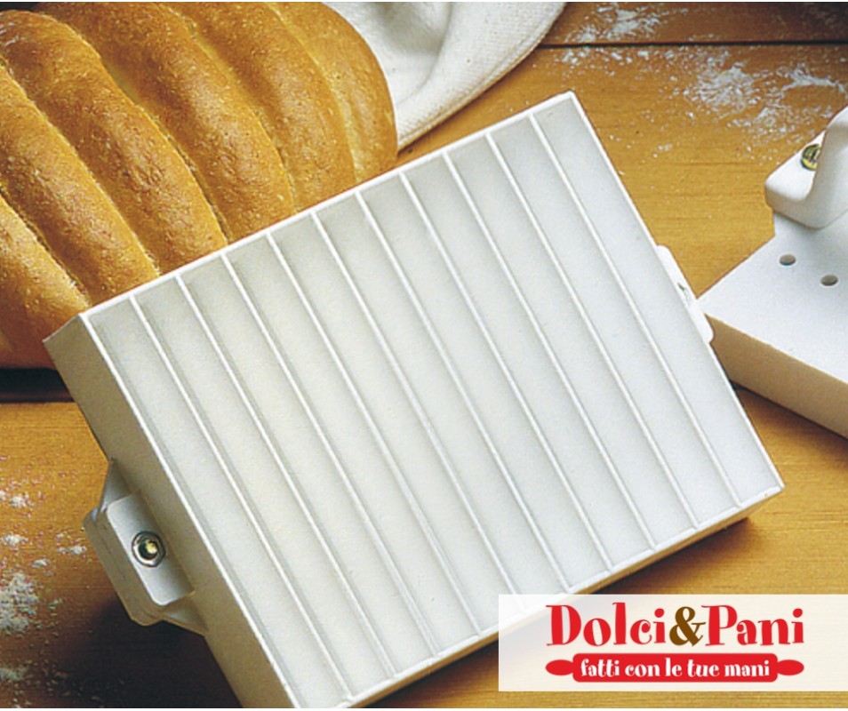 Stampo per dare al pane la tipica forma a bruco, ideale per PANE ANTICO